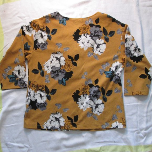 Jules & Leopold Women's Floral V-Neck Half Button Up Blouse Sz M 97% Pol… - Picture 2 of 3